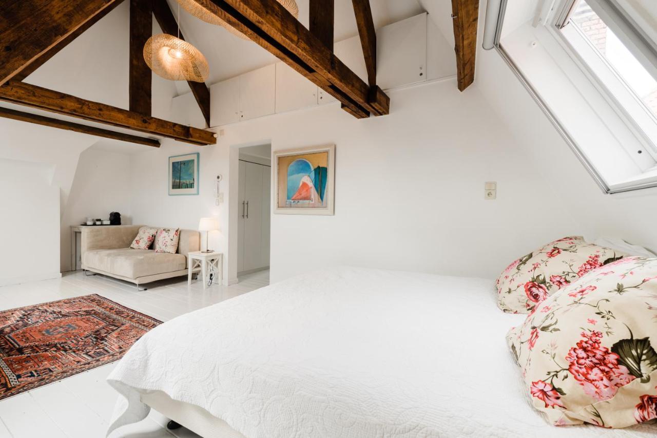 The Blue House Bed and Breakfast Bruges Esterno foto