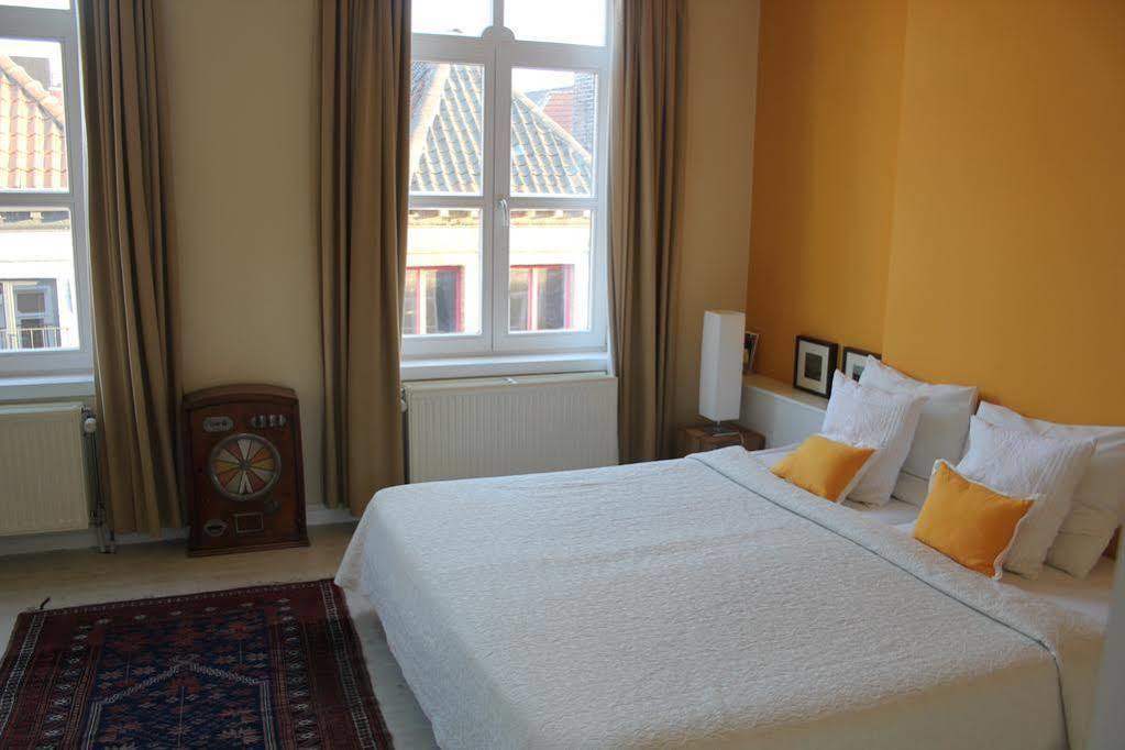 The Blue House Bed and Breakfast Bruges Esterno foto